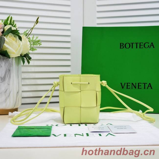 Bottega Veneta Mini intreccio leather crossbody bucket bag 680217 Glittering green