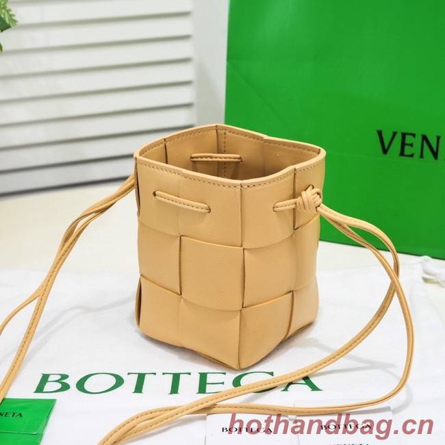 Bottega Veneta Mini intreccio leather crossbody bucket bag 680217 Porridge