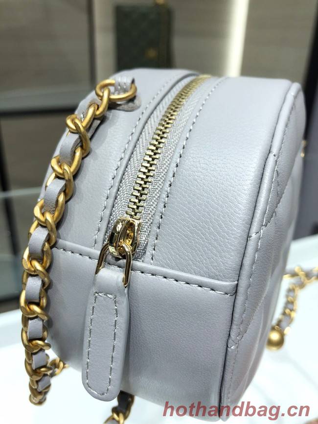 Chanel CLUTCH WITH CHAIN Lambskin & Gold-Tone Metal AS1449 gray