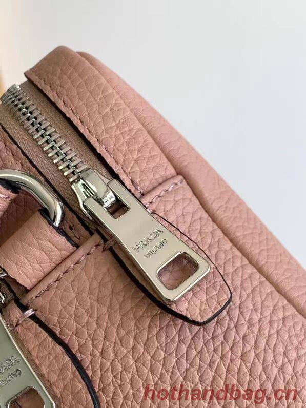 Prada Leather bag with shoulder strap 1DB820 pink