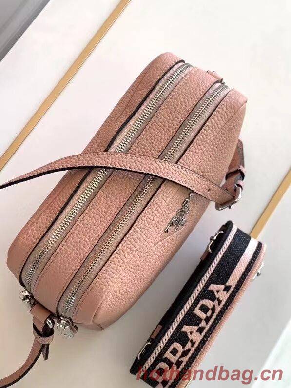 Prada Leather bag with shoulder strap 1DB820 pink