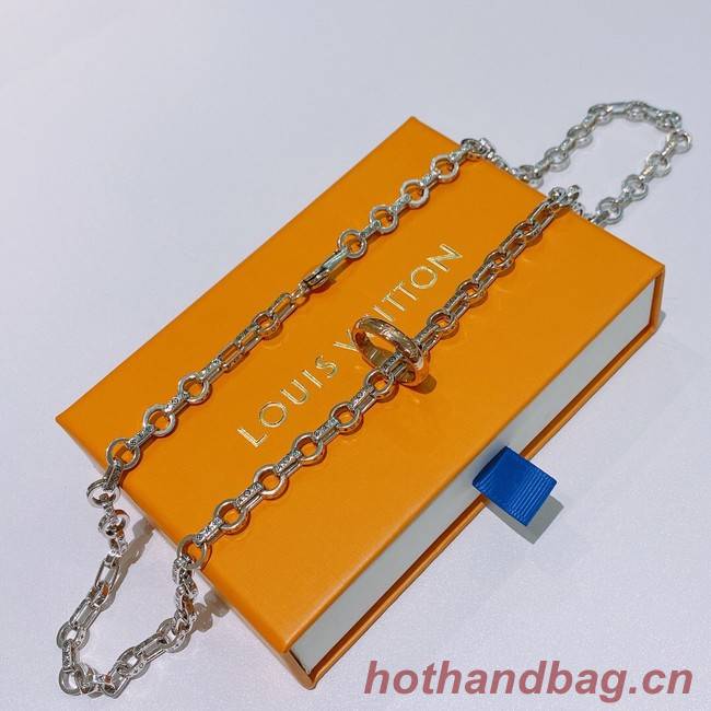 Louis Vuitton Necklace CE9068