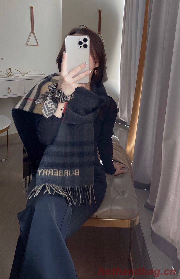 Burberry Scarf BBC00007