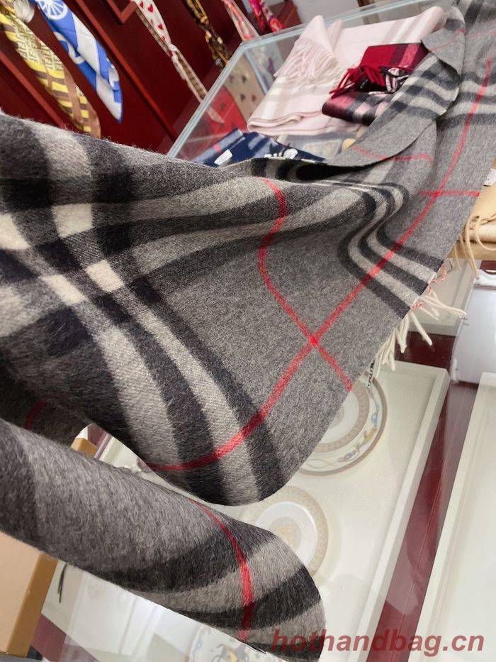 Burberry Scarf BBC00010