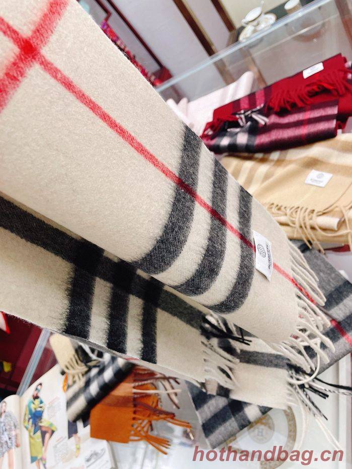 Burberry Scarf BBC00013