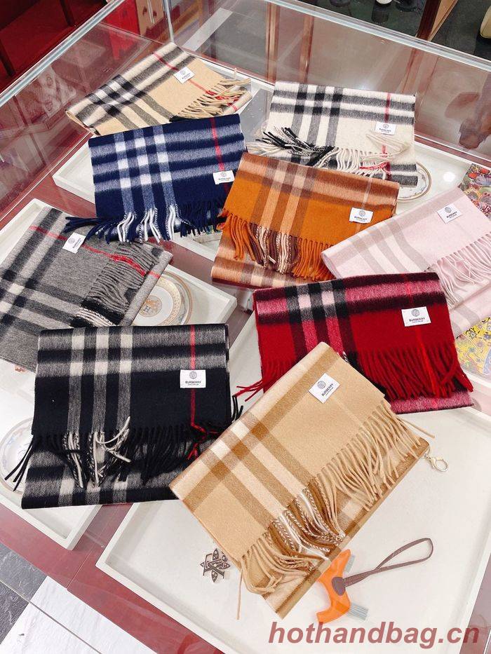 Burberry Scarf BBC00013