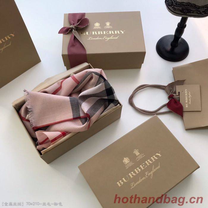 Burberry Scarf BBC00047