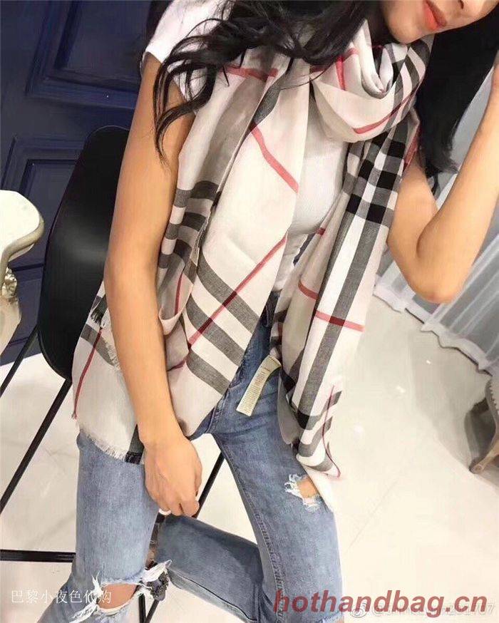 Burberry Scarf BBC00048