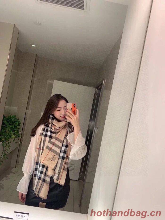 Burberry Scarf BBC00050