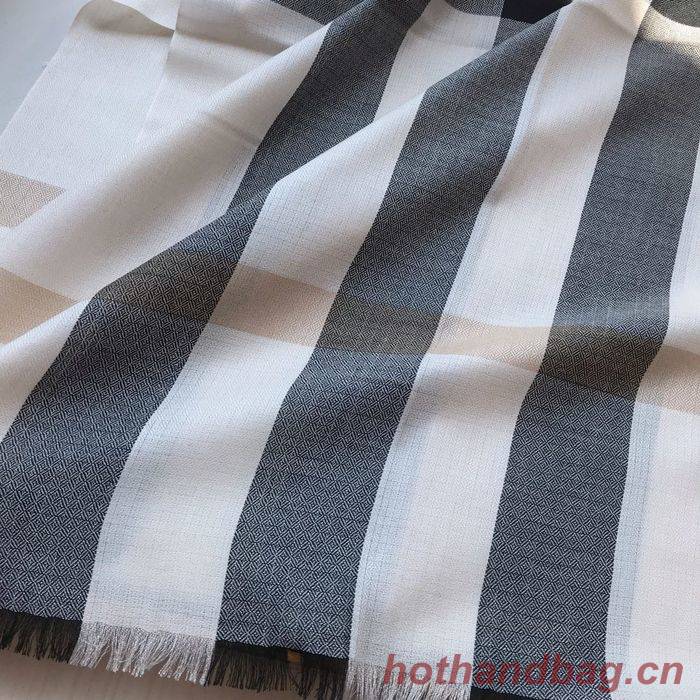 Burberry Scarf BBC00054