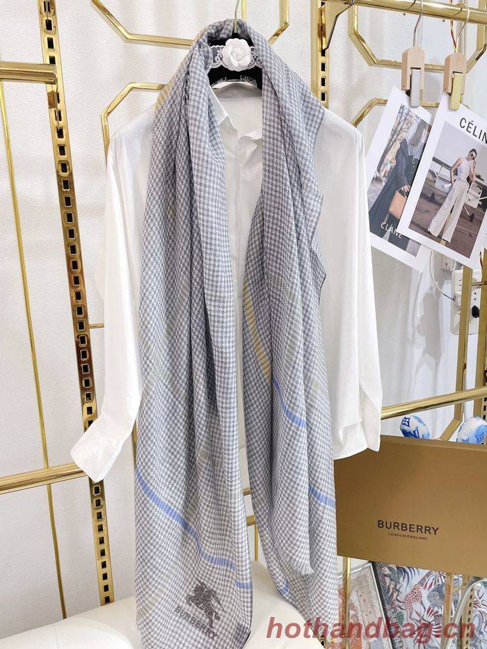 Burberry Scarf BBC00074