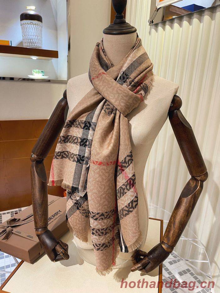 Burberry Scarf BBC00085