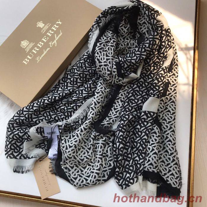 Burberry Scarf BBC00089