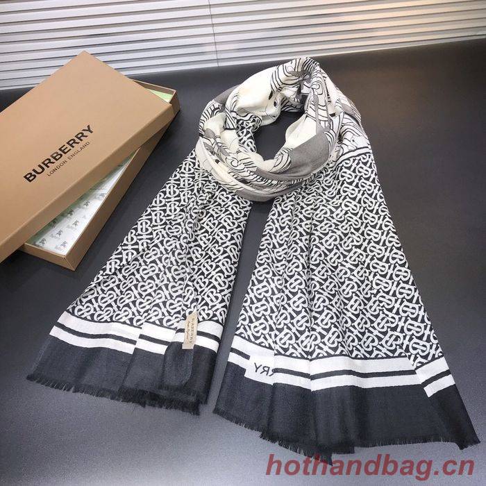 Burberry Scarf BBC00104