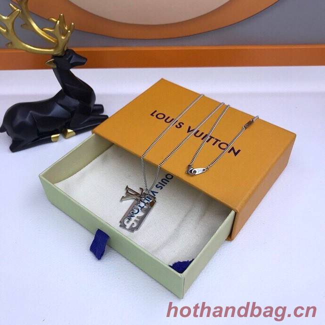 Louis Vuitton Necklace CE9338