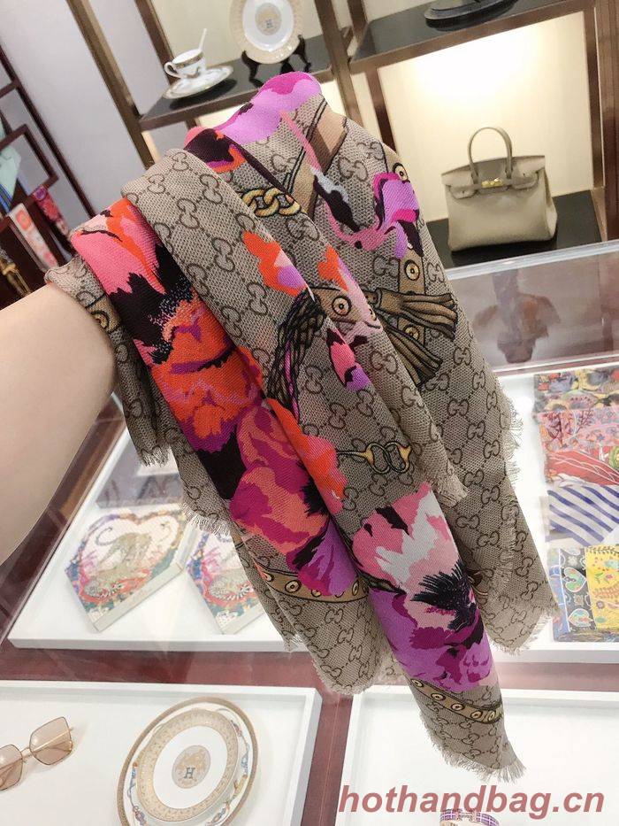 Gucci Scarf GUC00233