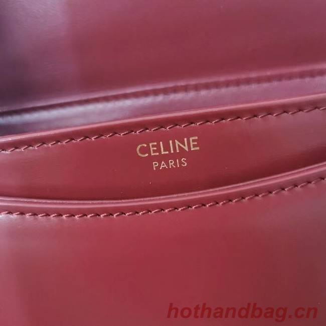 Celine TEEN CHAIN BESACE TRIOMPHE IN SHINY CALFSKIN 110973 CARMIN