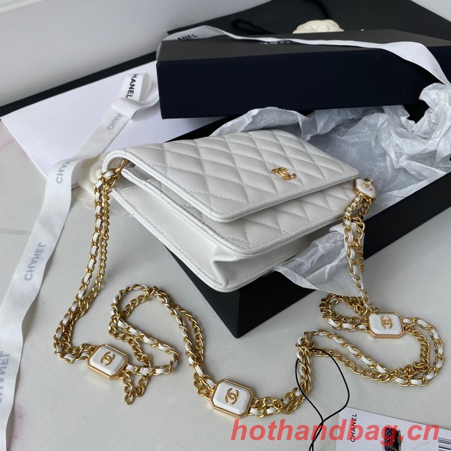 CHANEL WALLET ON CHAIN Lambskin & Gold-Tone Metal AP2923 white