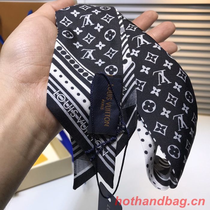 Louis Vuitton Scarf LVC00003