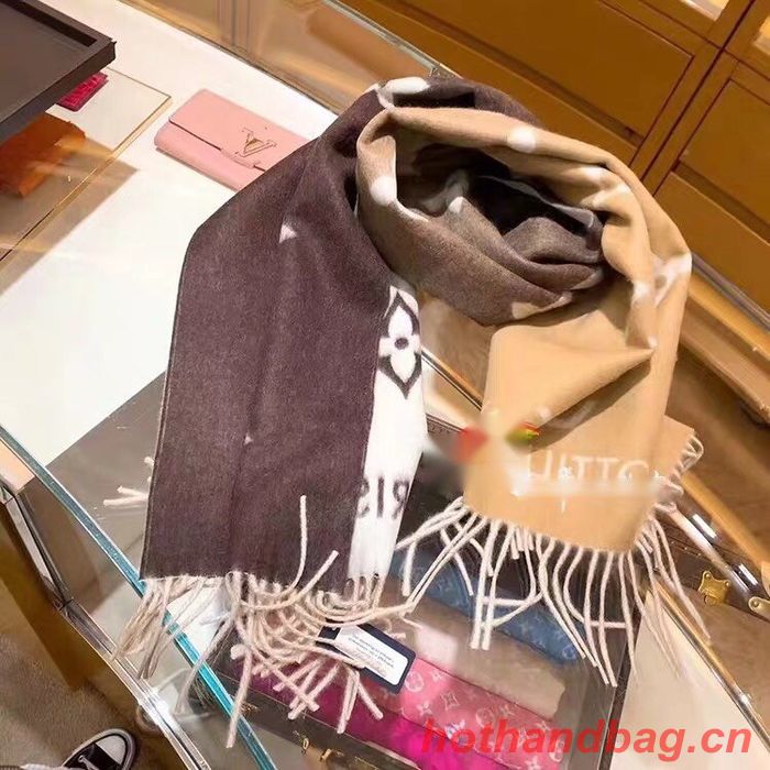 Louis Vuitton Scarf LVC00034