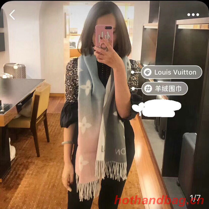 Louis Vuitton Scarf LVC00035