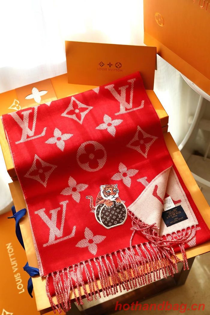 Louis Vuitton Scarf LVC00040