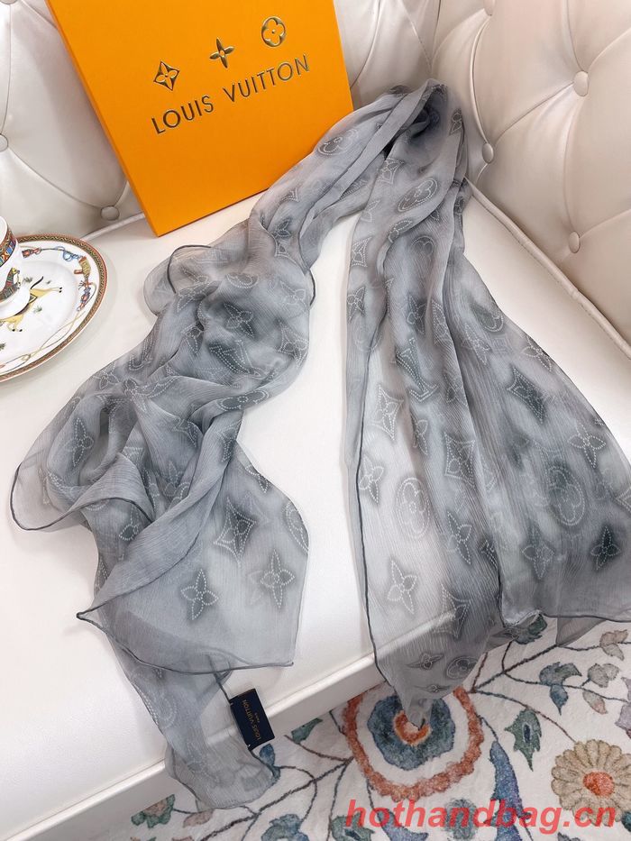 Louis Vuitton Scarf LVC00054