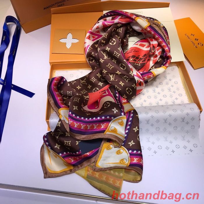 Louis Vuitton Scarf LVC00069