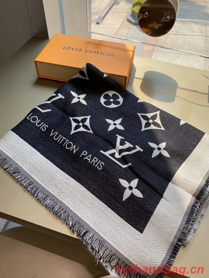 Louis Vuitton Scarf LVC00090