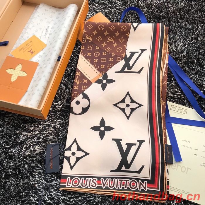 Louis Vuitton Scarf LVC00115