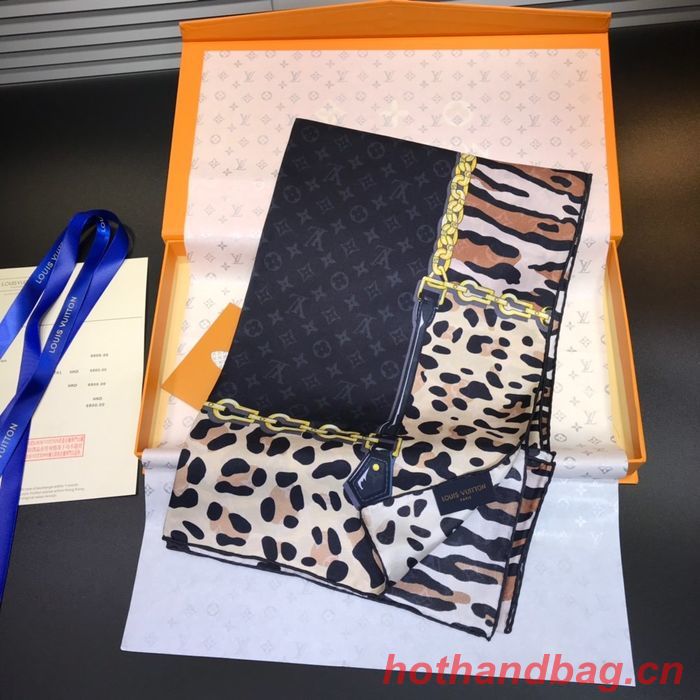 Louis Vuitton Scarf LVC00139