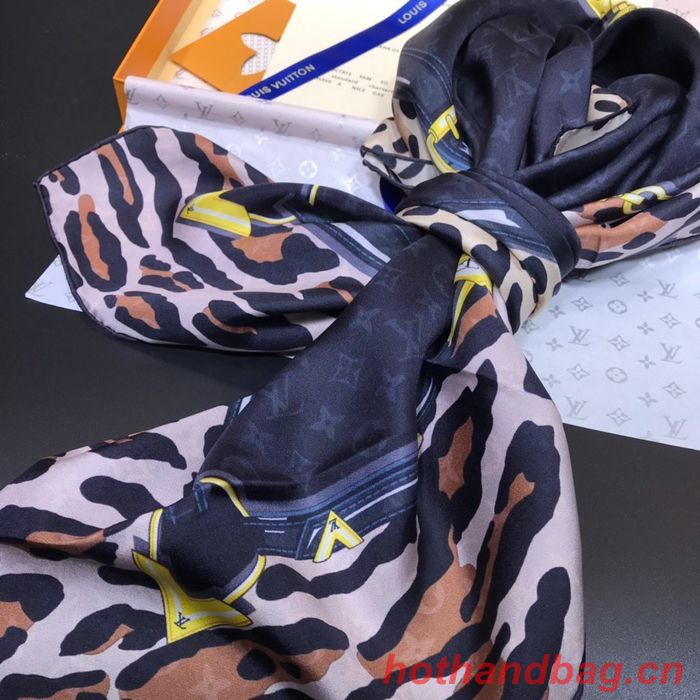 Louis Vuitton Scarf LVC00139