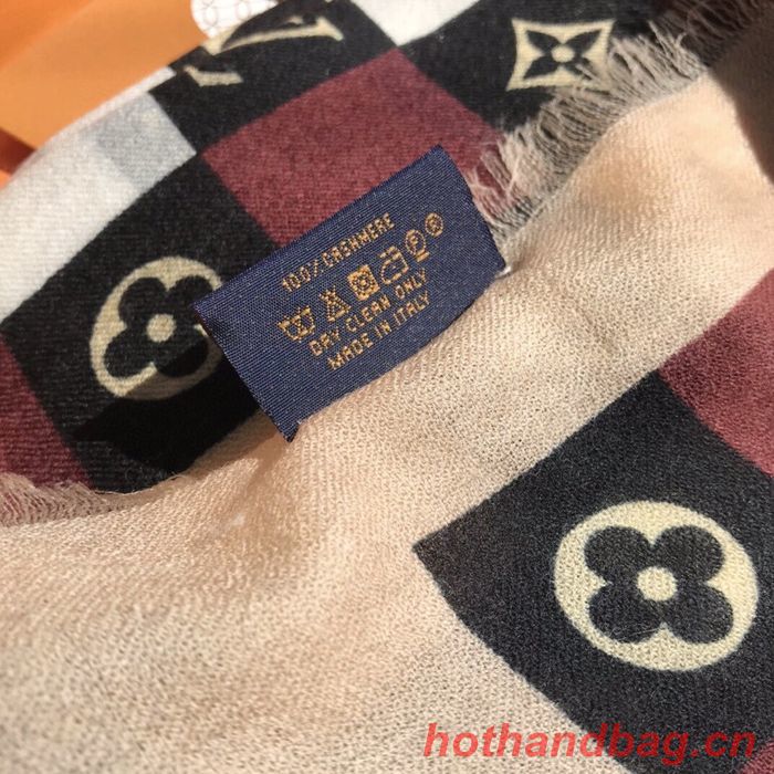 Louis Vuitton Scarf LVC00181