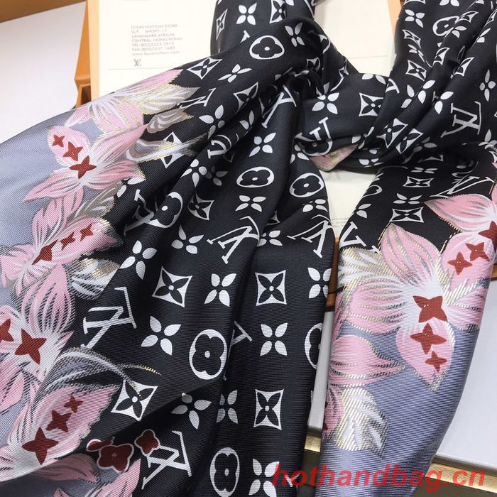 Louis Vuitton Scarf LVC00195