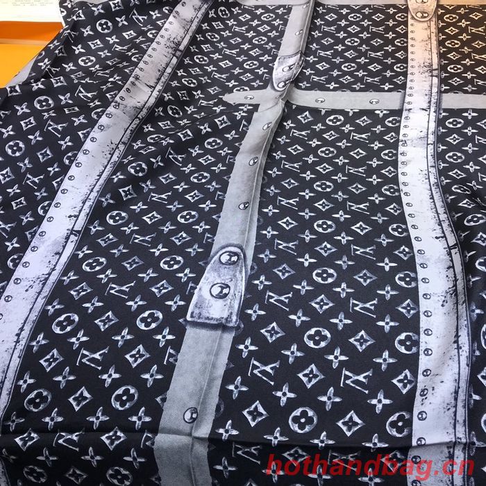 Louis Vuitton Scarf LVC00217