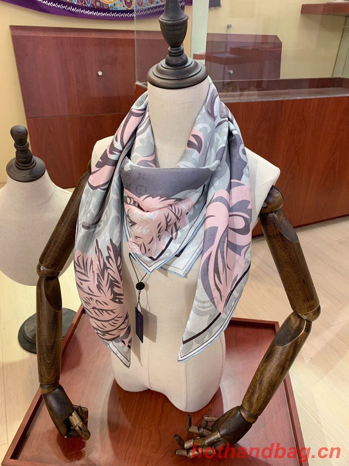 Louis Vuitton Scarf LVC00220