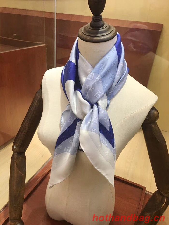 Louis Vuitton Scarf LVC00222