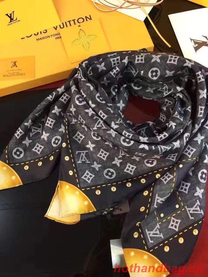 Louis Vuitton Scarf LVC00230