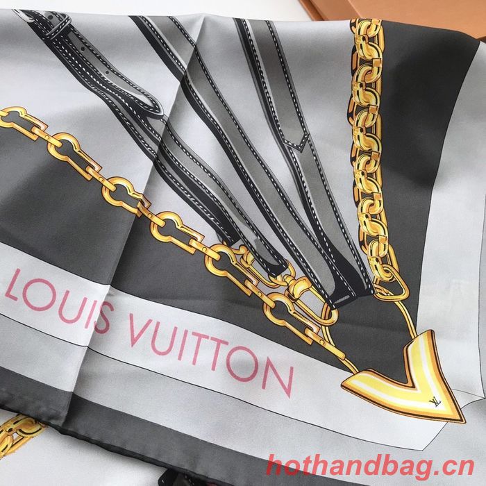 Louis Vuitton Scarf LVC00233