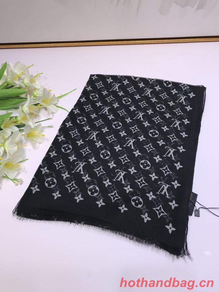 Louis Vuitton Scarf LVC00242