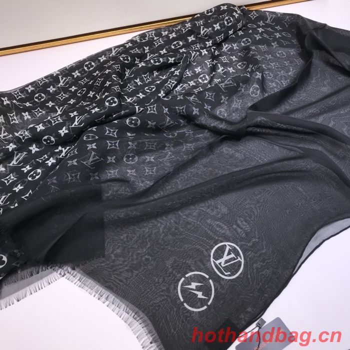 Louis Vuitton Scarf LVC00242