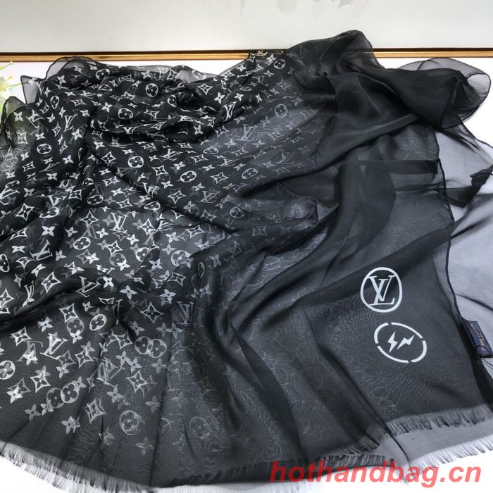 Louis Vuitton Scarf LVC00242