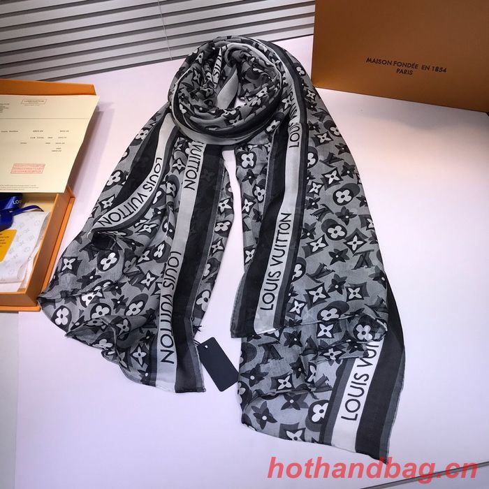 Louis Vuitton Scarf LVC00243