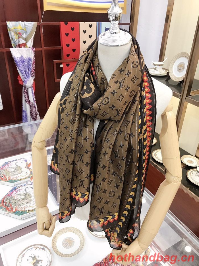 Louis Vuitton Scarf LVC00282