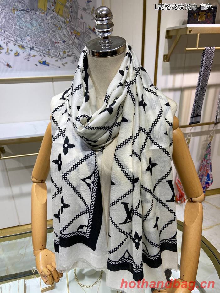 Louis Vuitton Scarf LVC00284