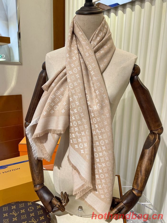 Louis Vuitton Scarf LVC00288