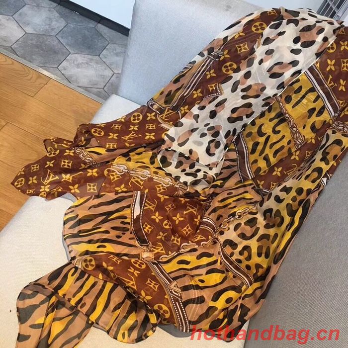 Louis Vuitton Scarf LVC00290