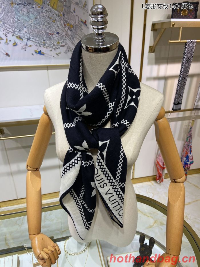 Louis Vuitton Scarf LVC00297