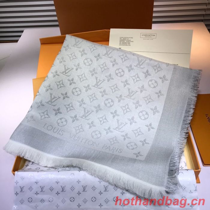 Louis Vuitton Scarf LVC00310