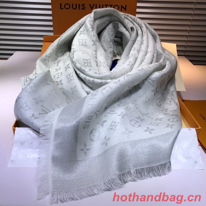 Louis Vuitton Scarf LVC00310